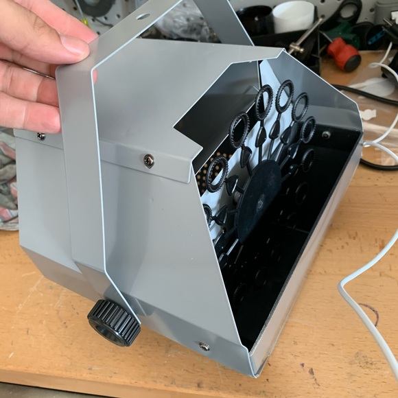 Bubble machine for parties - Picture 7 of 8